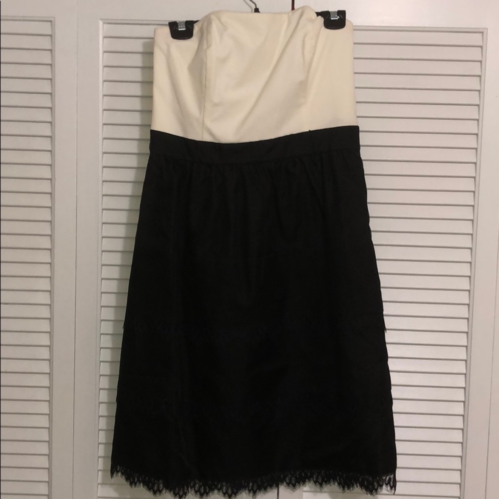 Strapless dress lace bottom